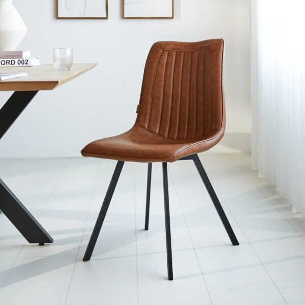 CHAISE DE SALLE A MANGER CAPITONNEE MARRON FONCE