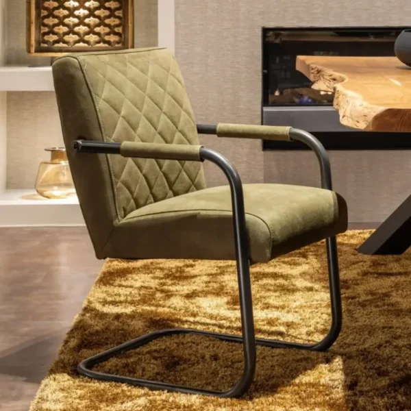 CHAISE EN CUIR VERT AVEC REPOSE MAIN ET PIEDS EN FORME DE L